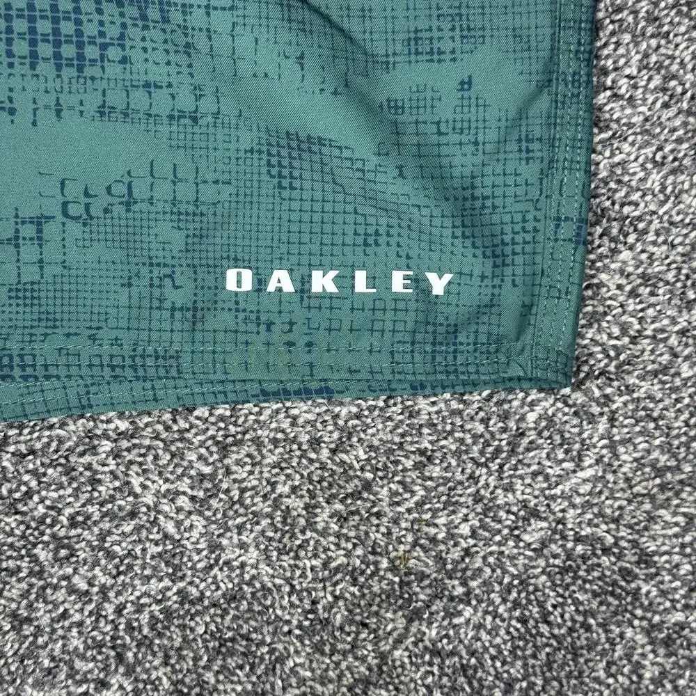 Oakley Crackle 16 RC Board Shorts Men XL Green Swim Trunks Beach Shorts Swimwear